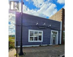 <div class="price">$159,900</div> 54 High Street<br>Grand Falls-Windsor, Newfoundland & Labrador<br>