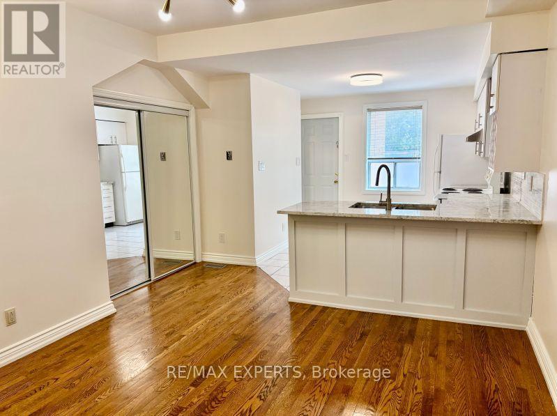 Main - 721 Carlaw Avenue, Toronto, Ontario  M4K 3K8 - Photo 3 - E13880978