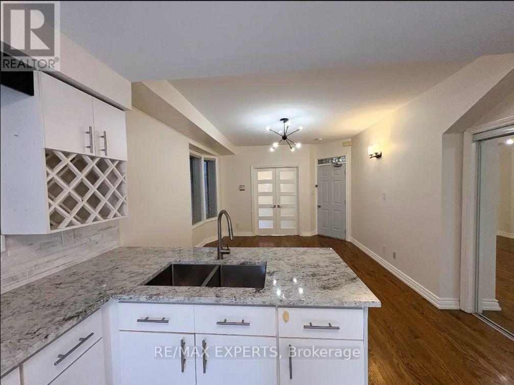 Main - 721 Carlaw Avenue, Toronto, Ontario  M4K 3K8 - Photo 5 - E13880978