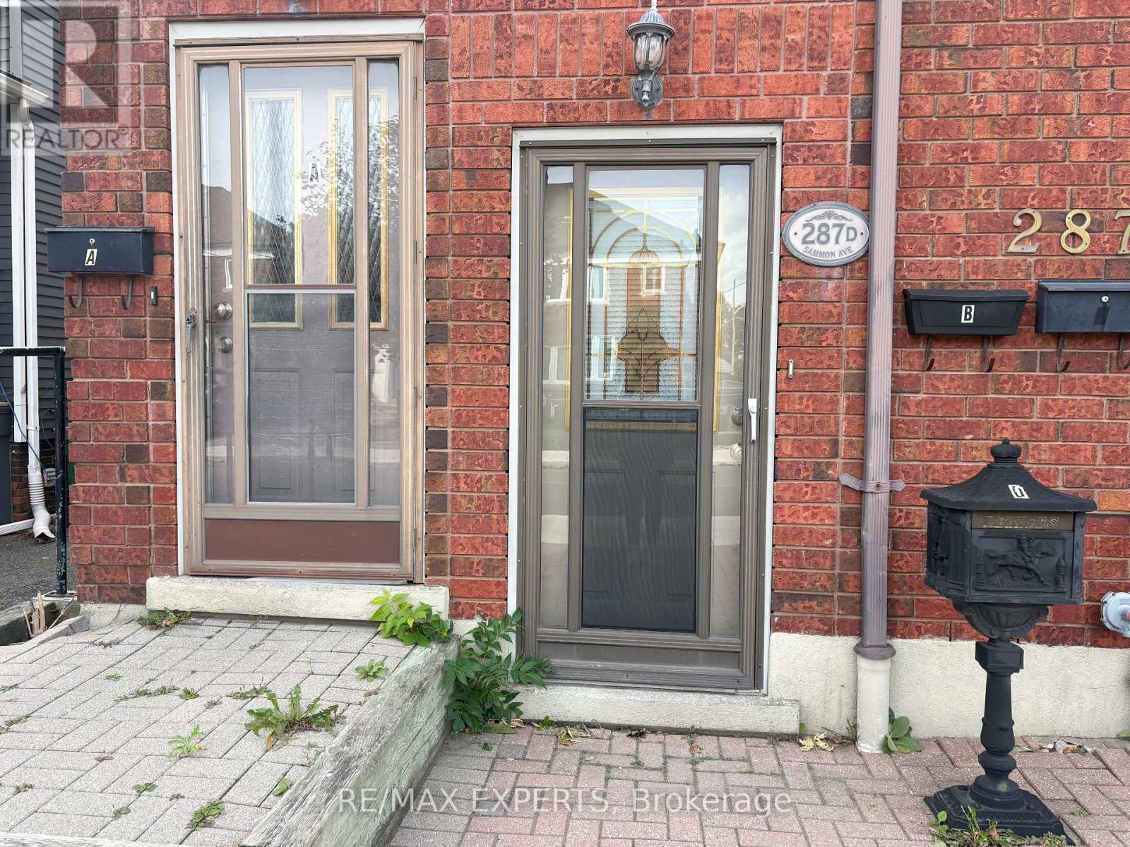 Unit D - 287 Sammon Avenue, Toronto, Ontario  M4J 1Z9 - Photo 2 - E13881016