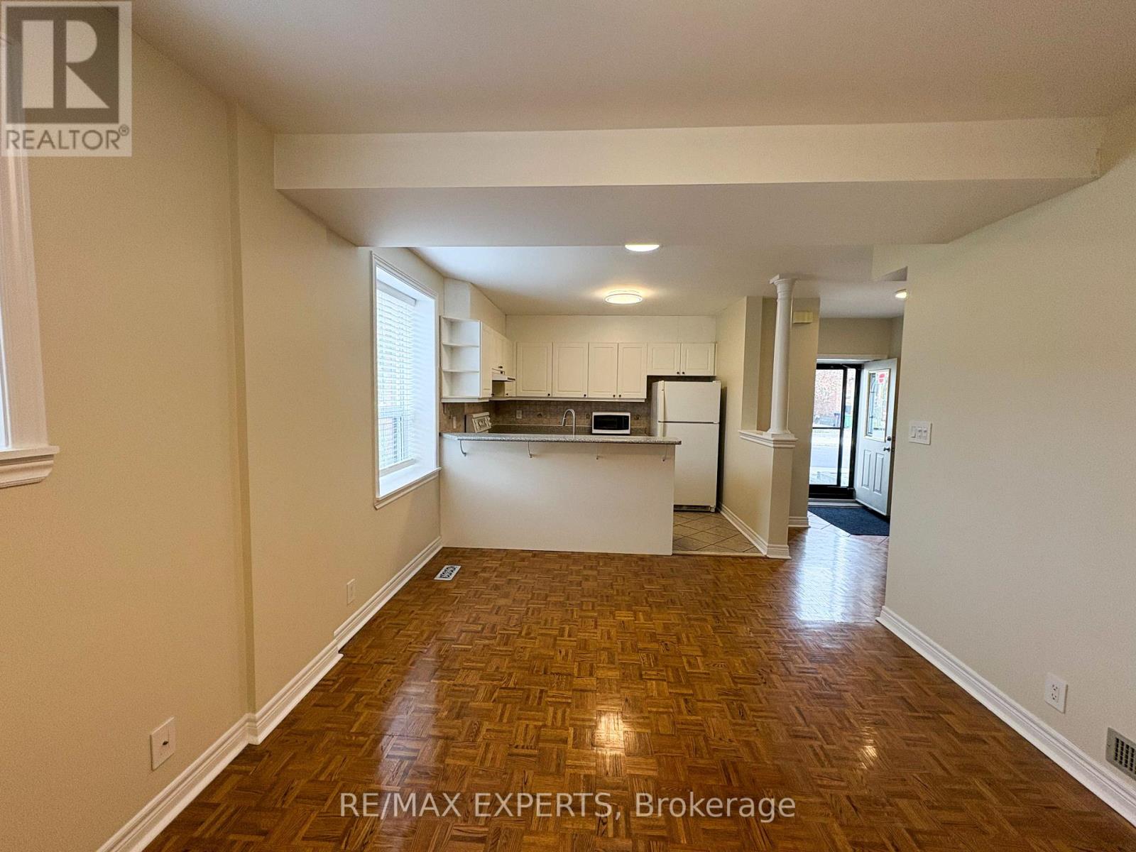 Unit D - 287 Sammon Avenue, Toronto, Ontario  M4J 1Z9 - Photo 3 - E13881016