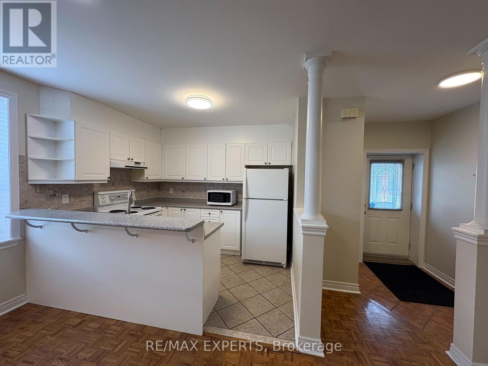 Unit D - 287 Sammon Avenue, Toronto, Ontario  M4J 1Z9 - Photo 5 - E13881016