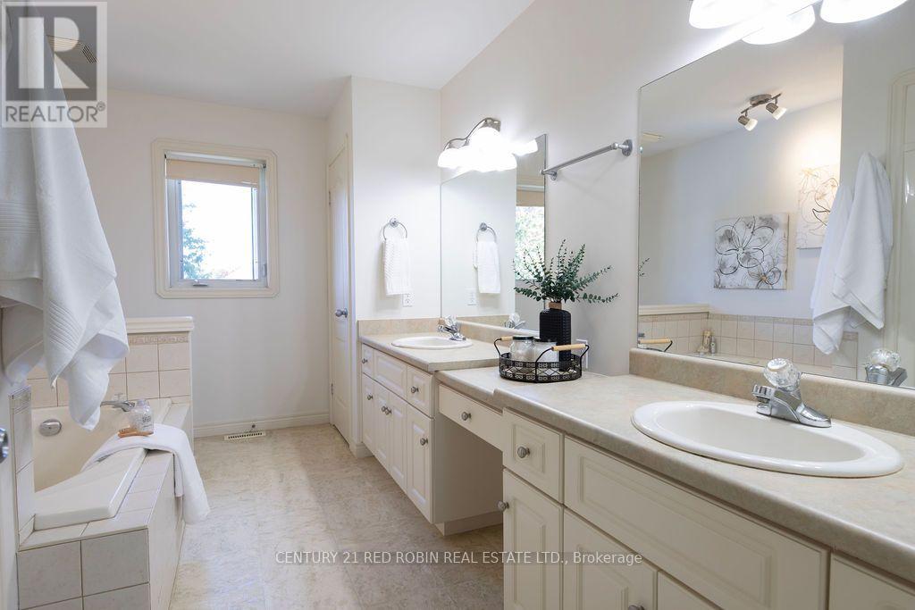 516 Harris Circle, Strathroy-Caradoc, Ontario  N7G 4H3 - Photo 23 - X13881310