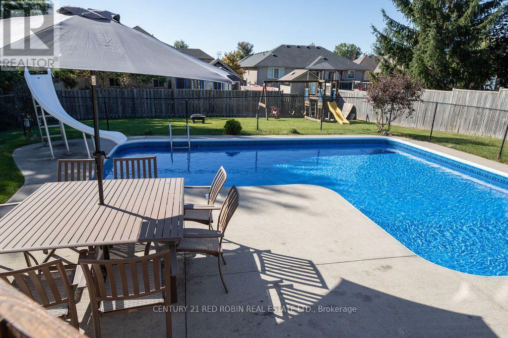 516 Harris Circle, Strathroy-Caradoc, Ontario  N7G 4H3 - Photo 41 - X13881310