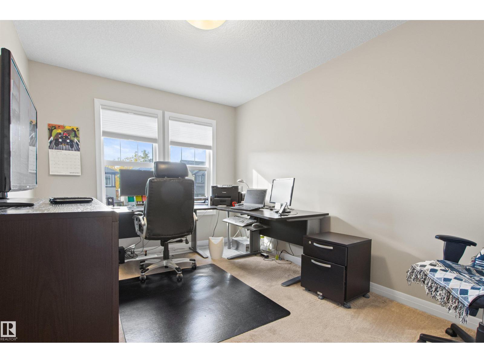 6124 175 AV NW