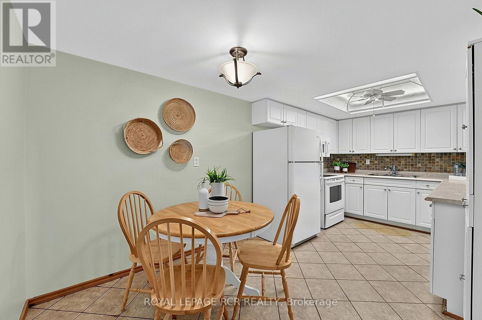 507 - 5 Weldrick Road W, Richmond Hill (North Richvale), Ontario  L4C 8S9 - Photo 11 - N13881128