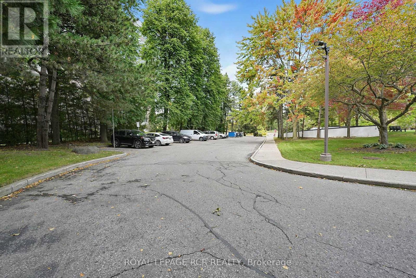 507 - 5 Weldrick Road W, Richmond Hill (North Richvale), Ontario  L4C 8S9 - Photo 3 - N13881128