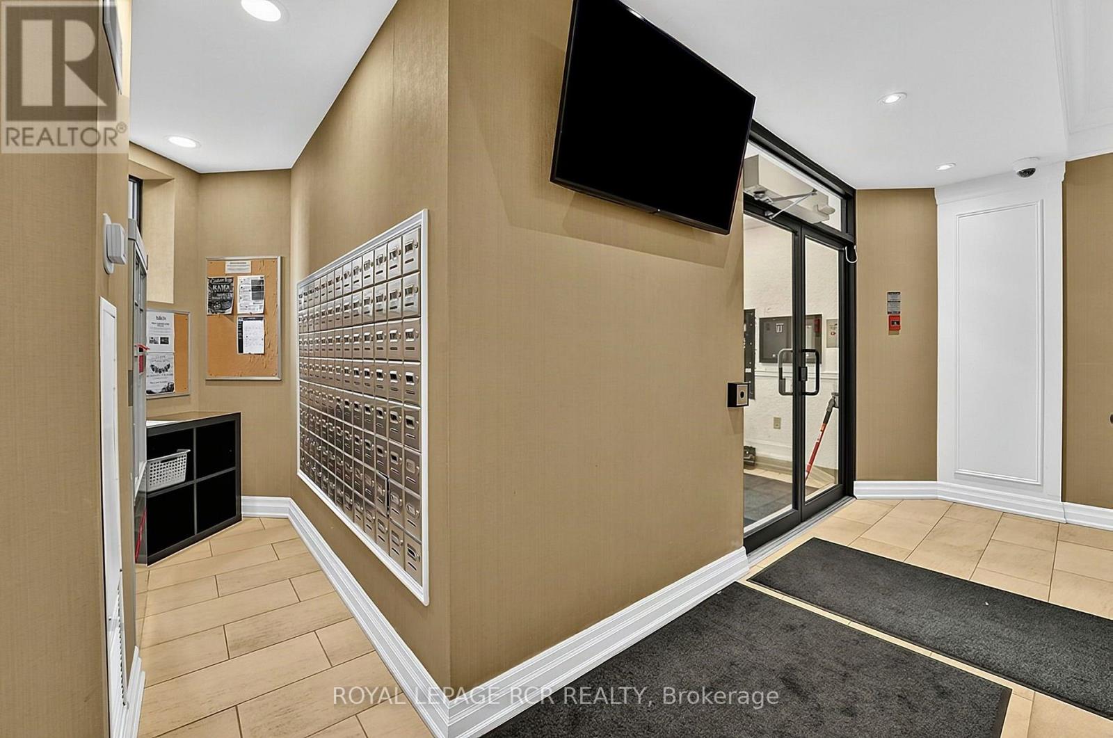 507 - 5 Weldrick Road W, Richmond Hill (North Richvale), Ontario  L4C 8S9 - Photo 7 - N13881128