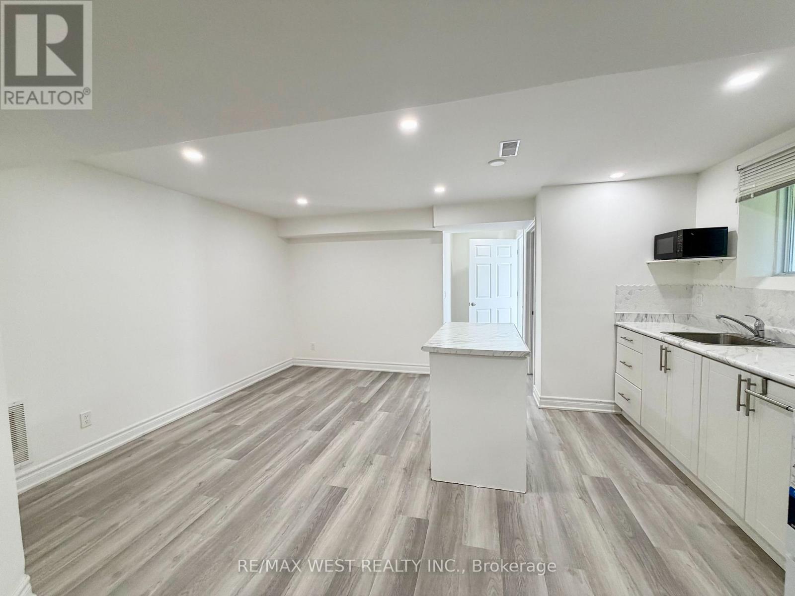 Lower - 858 Cassie Road, Newmarket, Ontario  L3X 1S3 - Photo 12 - N13881314