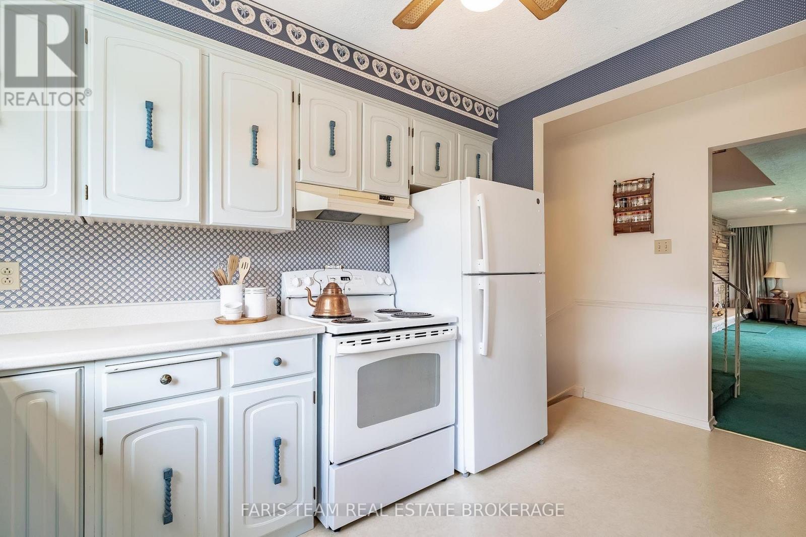 40 Stunden Lane, Barrie, Ontario  L4N 0H1 - Photo 6 - S13881098