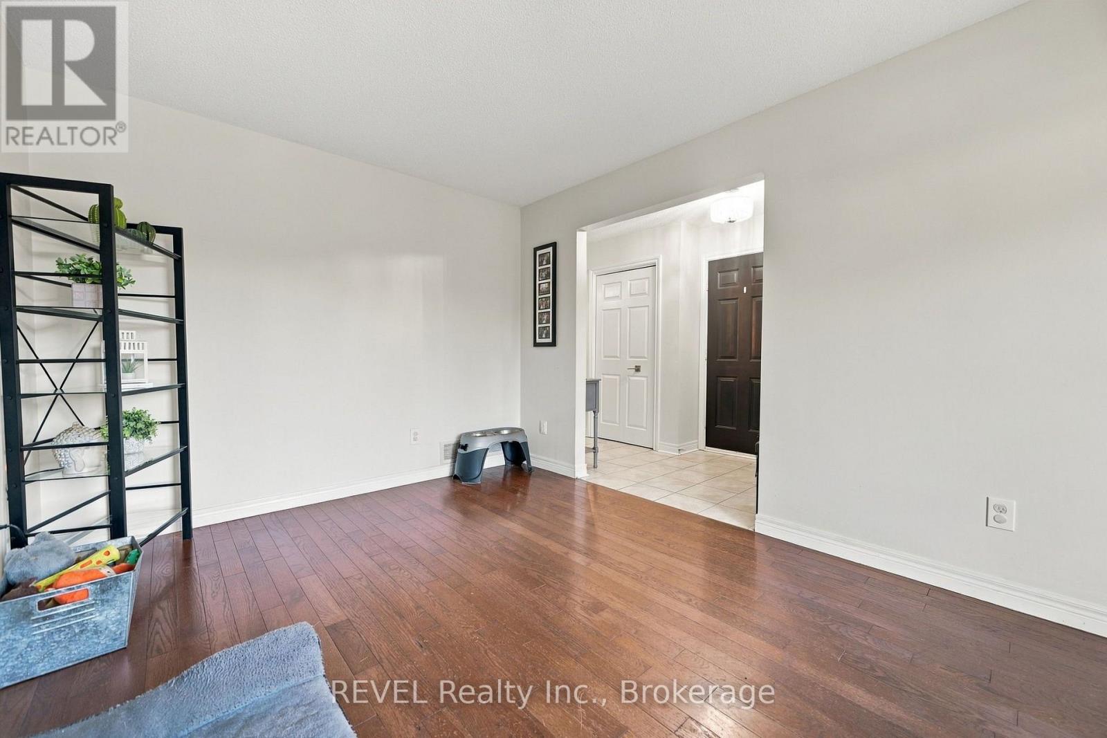 3370 Cardinal Drive, Niagara Falls, Ontario  L2H 3A6 - Photo 10 - X13881180