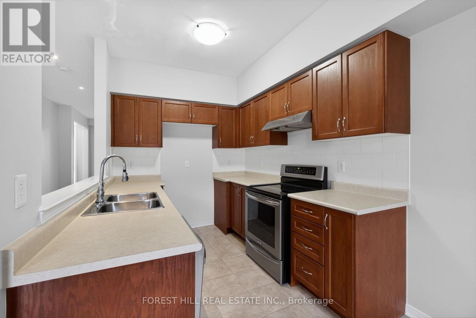 2537 Postmaster Drive, Oakville, Ontario  L6M 0L6 - Photo 10 - W13881030