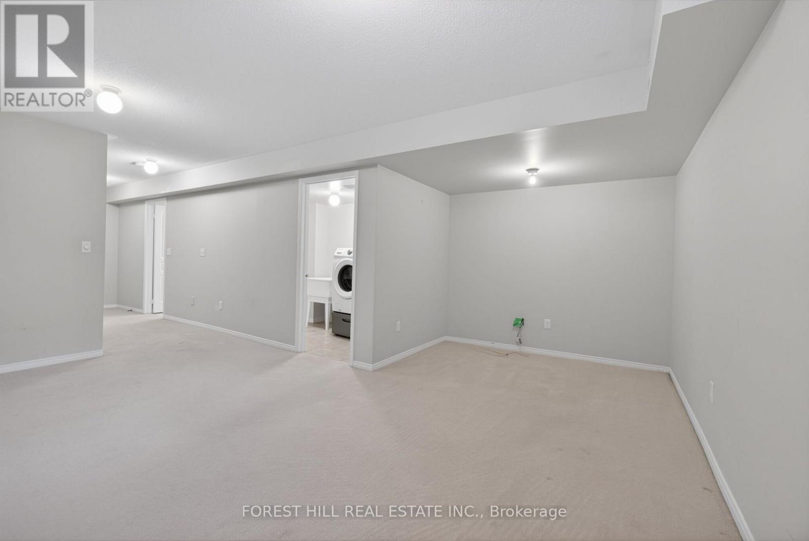 2537 Postmaster Drive, Oakville, Ontario  L6M 0L6 - Photo 25 - W13881030
