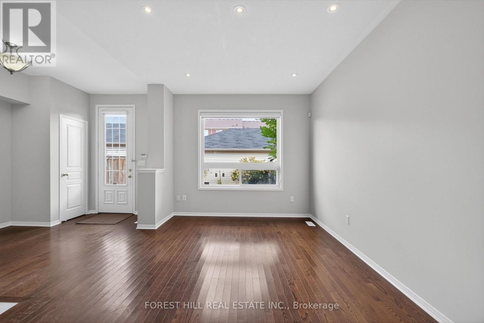 2537 Postmaster Drive, Oakville, Ontario  L6M 0L6 - Photo 7 - W13881030