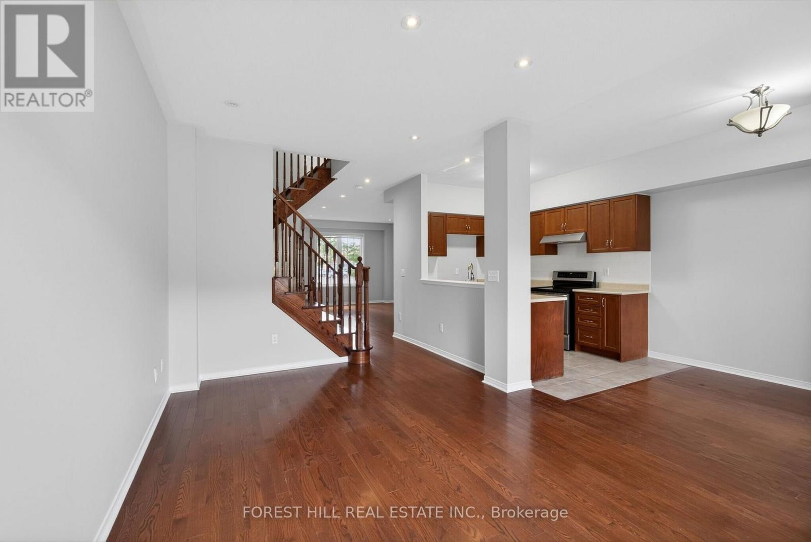 2537 Postmaster Drive, Oakville, Ontario  L6M 0L6 - Photo 9 - W13881030