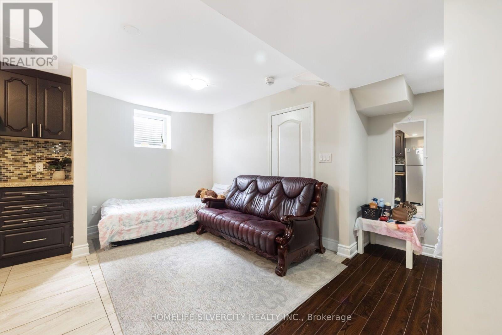 14 Levendale Court, Brampton, Ontario  L6P 0K4 - Photo 39 - W13881038