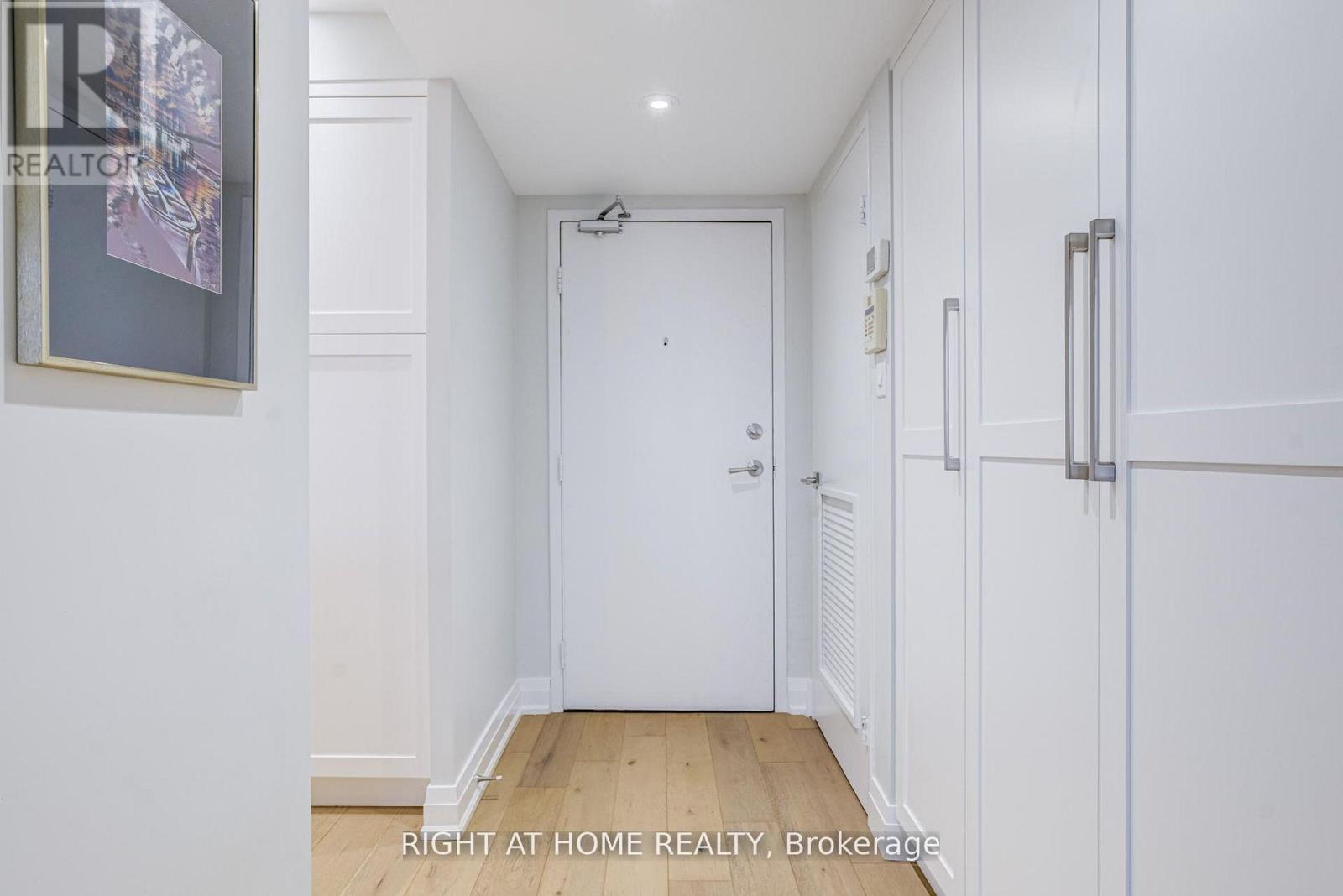 606 - 1333 Bloor Street E, Mississauga, Ontario  L4Y 3T6 - Photo 6 - W13881048