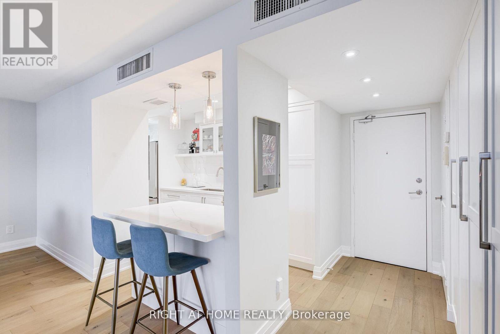606 - 1333 Bloor Street E, Mississauga, Ontario  L4Y 3T6 - Photo 8 - W13881048
