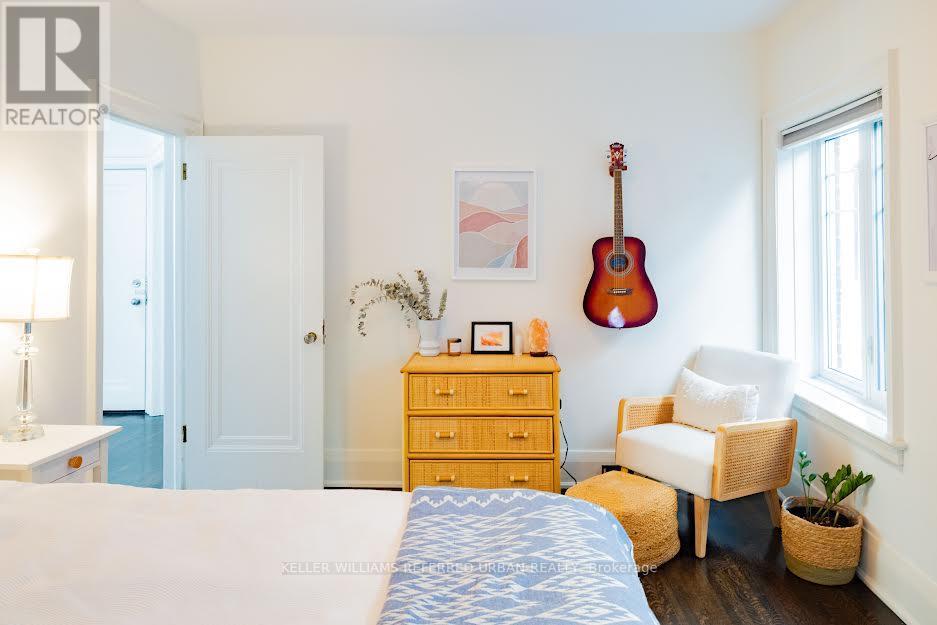 Main - 199 Parkside Drive, Toronto, Ontario  M6R 2Z2 - Photo 2 - W13881220