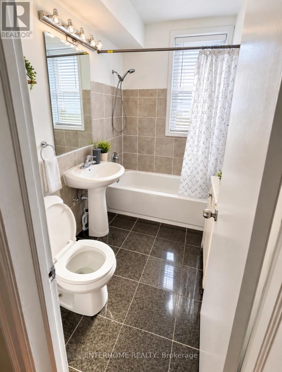 3 - 51 Queen Street, Brampton, Ontario  L6W 2A7 - Photo 3 - W13881246