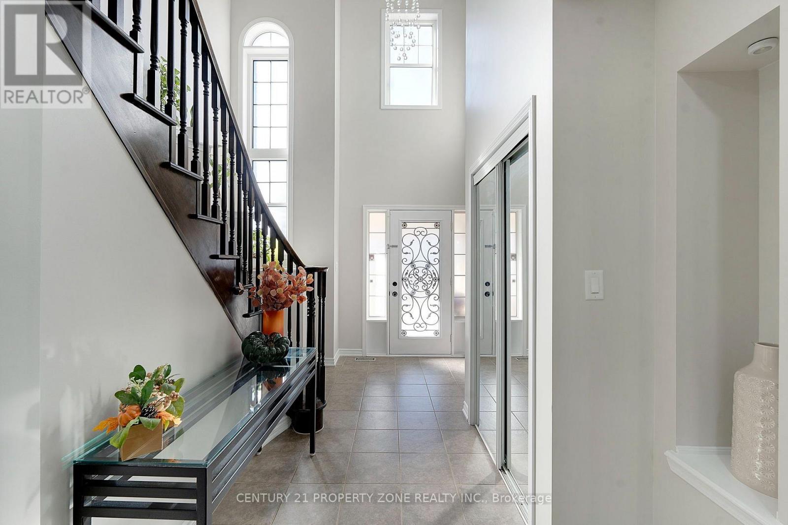 31 Agricola Road, Brampton, Ontario  L7A 0V1 - Photo 6 - W13881256