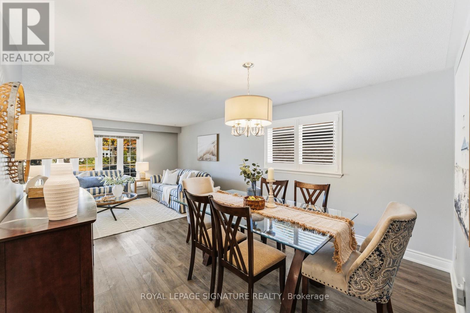 220 Chebucto Drive, Oakville, Ontario  L6J 5P9 - Photo 7 - W13881264