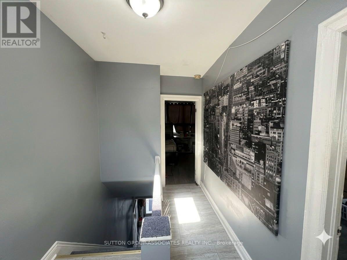 2595 Eglinton Avenue W, Toronto, Ontario  M6M 1T3 - Photo 14 - W13881272