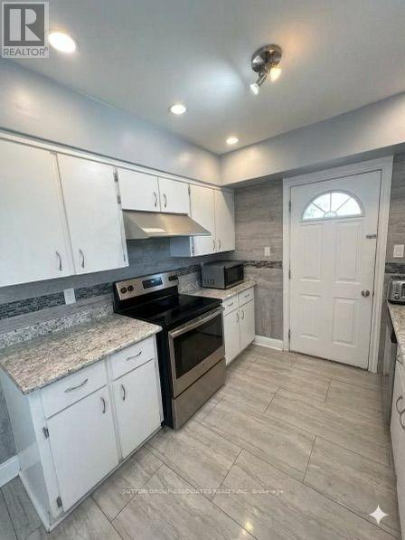 2595 Eglinton Avenue W, Toronto, Ontario  M6M 1T3 - Photo 15 - W13881272