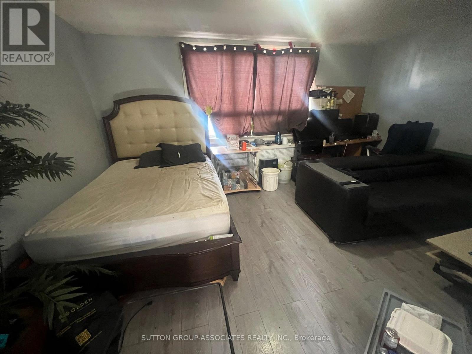 2595 Eglinton Avenue W, Toronto, Ontario  M6M 1T3 - Photo 22 - W13881272