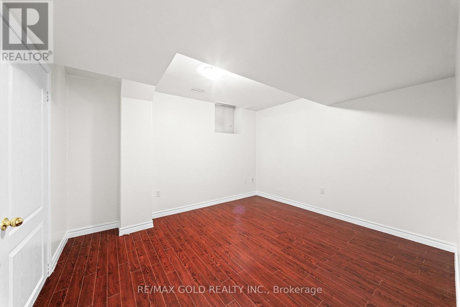 11 Maple Valley Street, Brampton, Ontario  L6P 2E7 - Photo 24 - W13881286