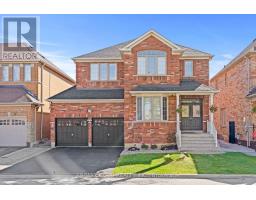 11 MAPLE VALLEY STREET, Brampton, Ontario