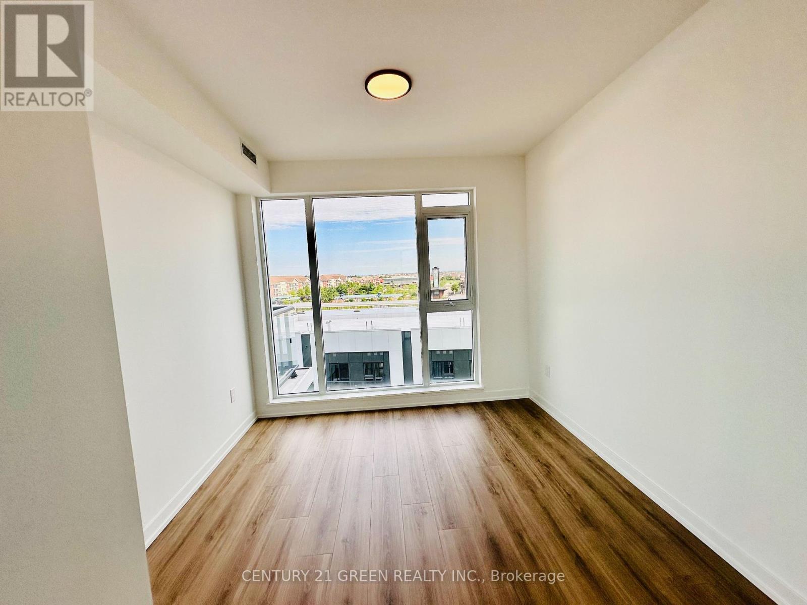 503 - 10 Lagerfeld Drive, Brampton, Ontario  L7A 5L3 - Photo 4 - W13881292