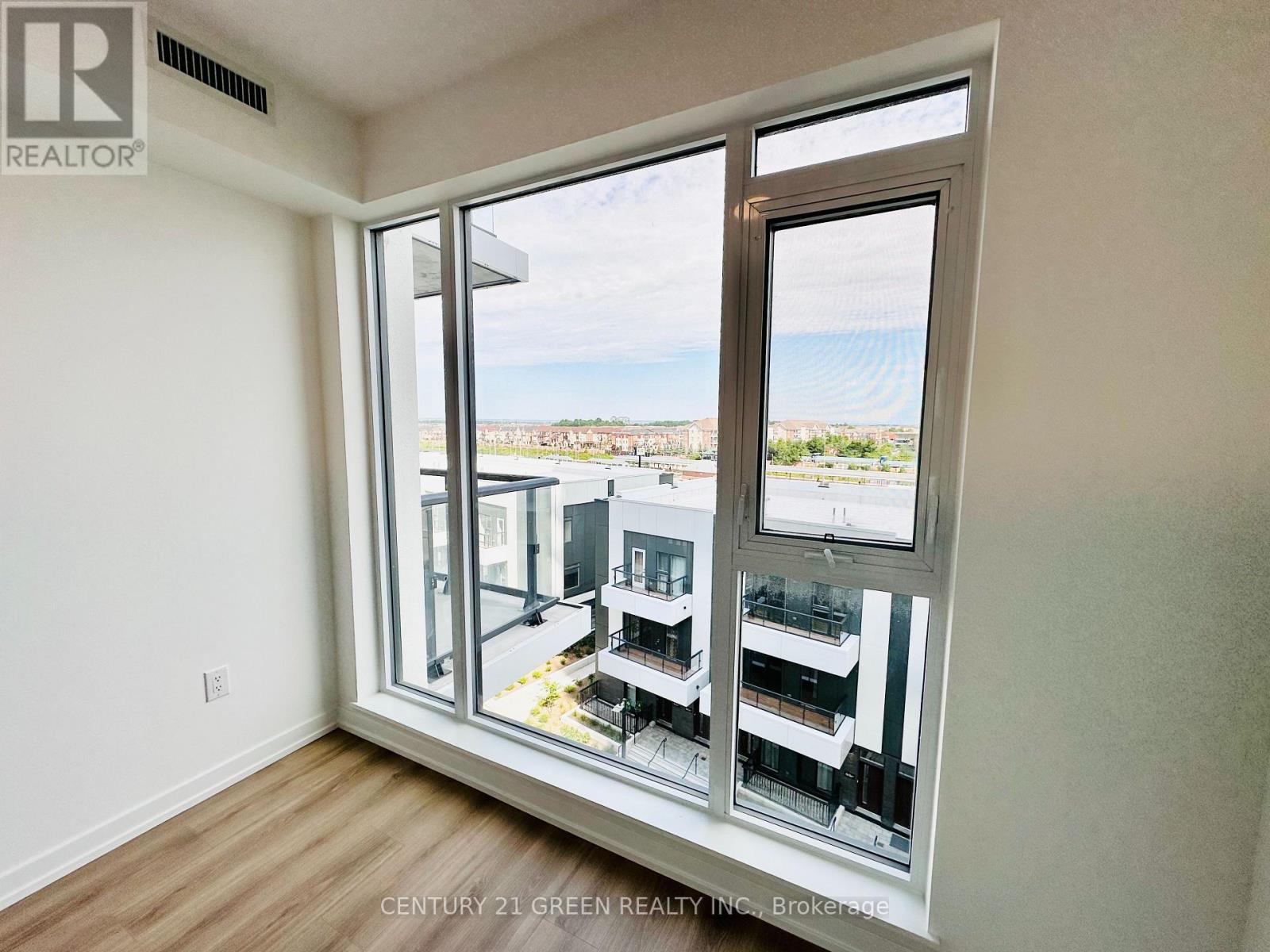 503 - 10 Lagerfeld Drive, Brampton, Ontario  L7A 5L3 - Photo 5 - W13881292