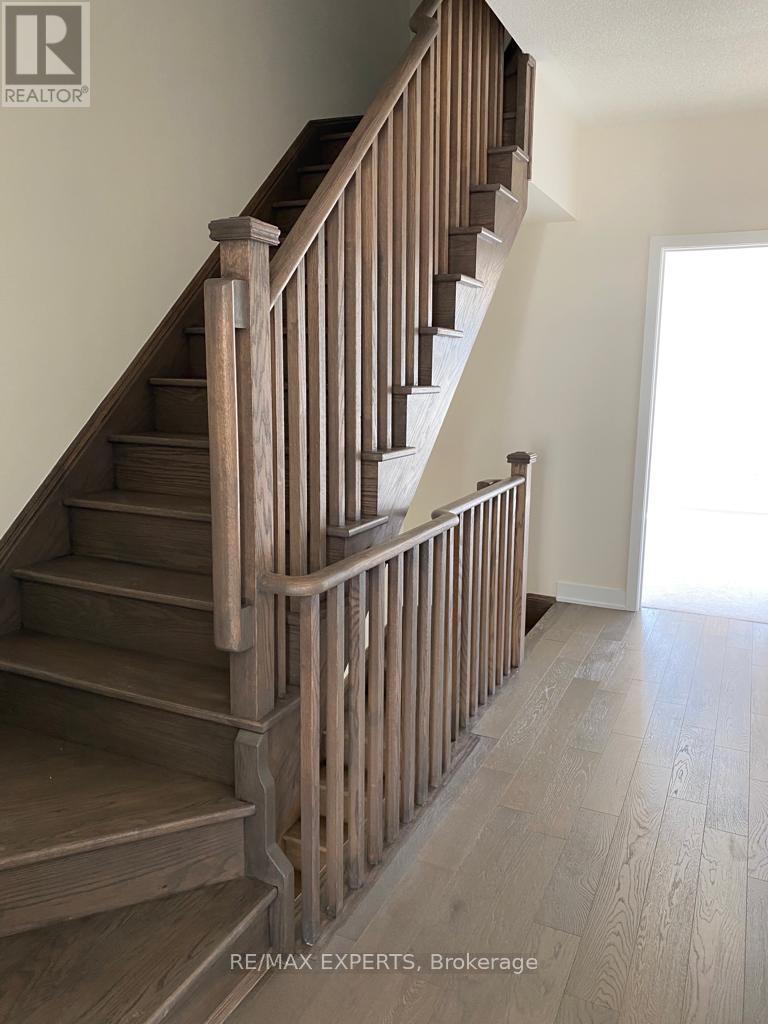 54 William Duncan Road, Toronto, Ontario  M3K 0C5 - Photo 17 - W13881308