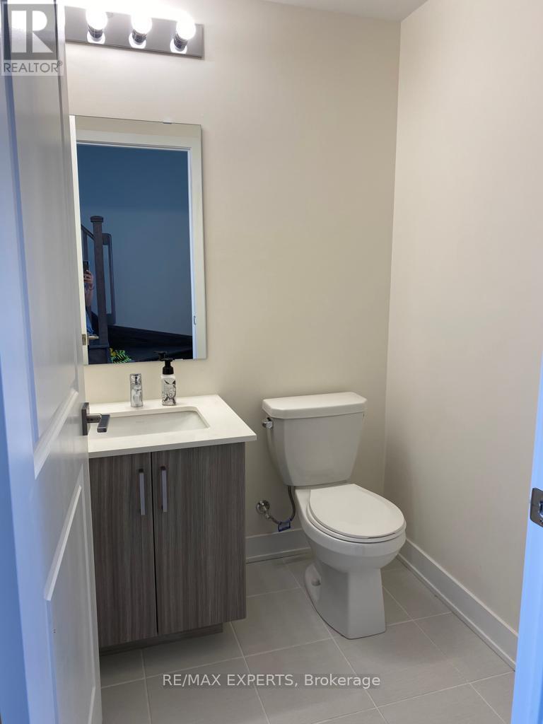 54 William Duncan Road, Toronto, Ontario  M3K 0C5 - Photo 6 - W13881308