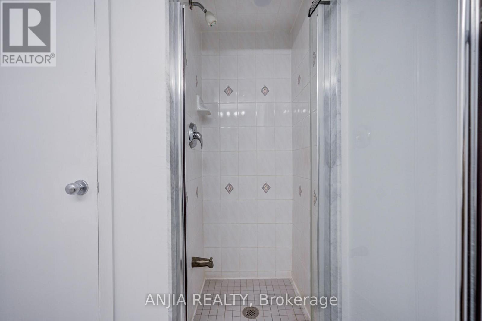 2011 - 8 Park Road, Toronto, Ontario  M4W 3S5 - Photo 24 - C13877342