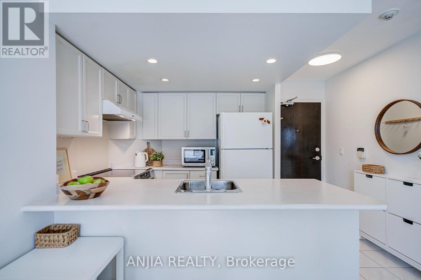 2011 - 8 Park Road, Toronto, Ontario  M4W 3S5 - Photo 12 - C13877342