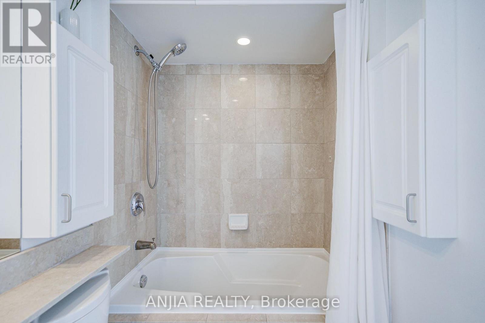2011 - 8 Park Road, Toronto, Ontario  M4W 3S5 - Photo 29 - C13877342