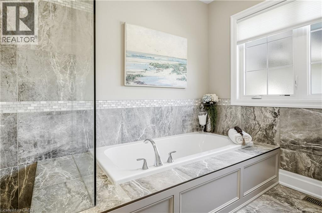 28 Sandalwood Crescent, Niagara-On-The-Lake, Ontario  L0S 1P0 - Photo 22 - 40869482