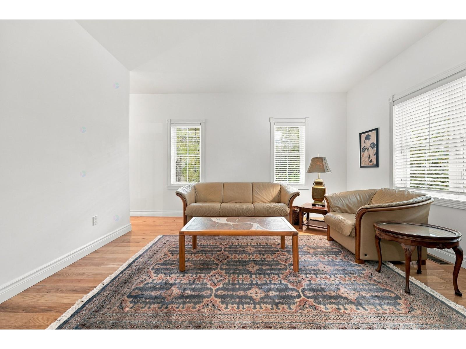337 Ch. Pelletier S. Saint-Armand Quebec Canada J0J1T0 4