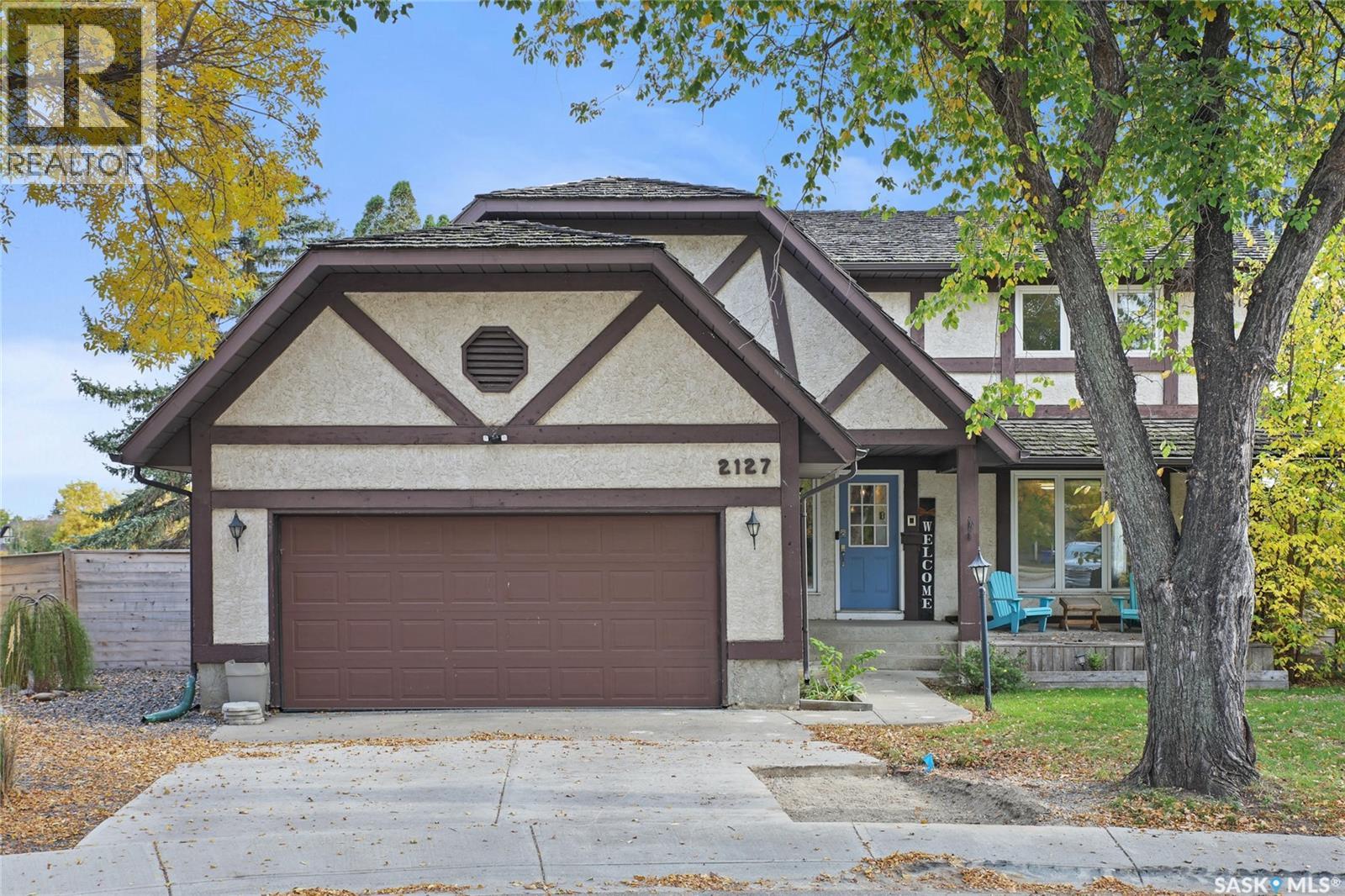 2127 CUNNING CRESCENT E, regina, Saskatchewan