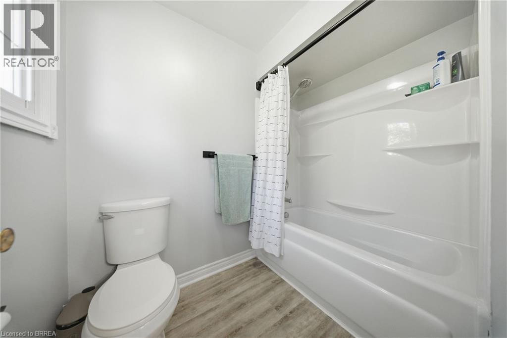 25 Cedarland Drive, Brantford, Ontario  N3R 6G9 - Photo 24 - 40870194