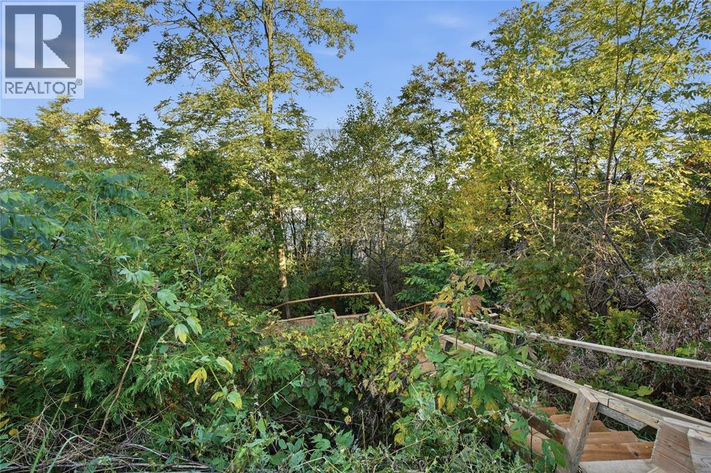 3692 Beverly Glen ..., Plympton-Wyoming, Ontario  N0N 1E0 - Photo 45 - 26024951