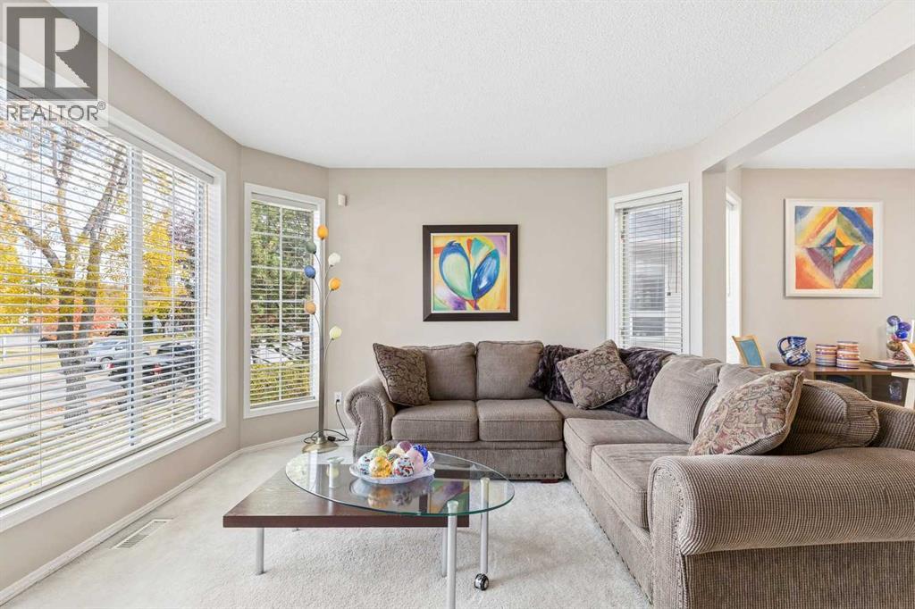 172 Harvest Gold Heights NE, Calgary, Alberta  T3K 4H2 - Photo 7 - A2351176