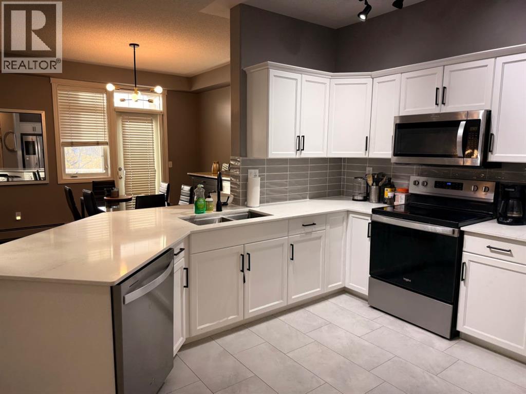 301, 2411 Erlton Road SW, calgary, Alberta
