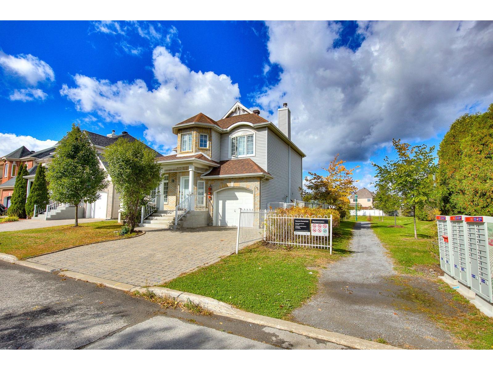3100 Rue Pierre-Corneille Laval (Chomedey) Quebec Canada H7P5Y9 2
