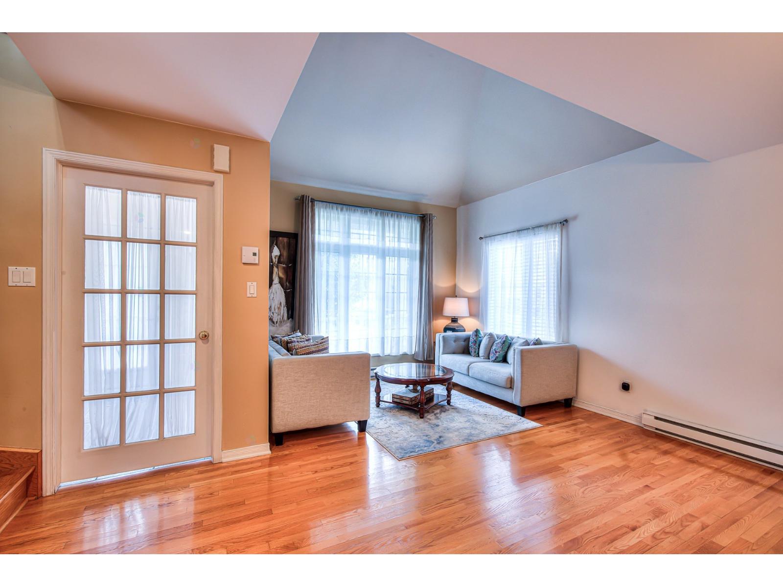 3100 Rue Pierre-Corneille Laval (Chomedey) Quebec Canada H7P5Y9 5