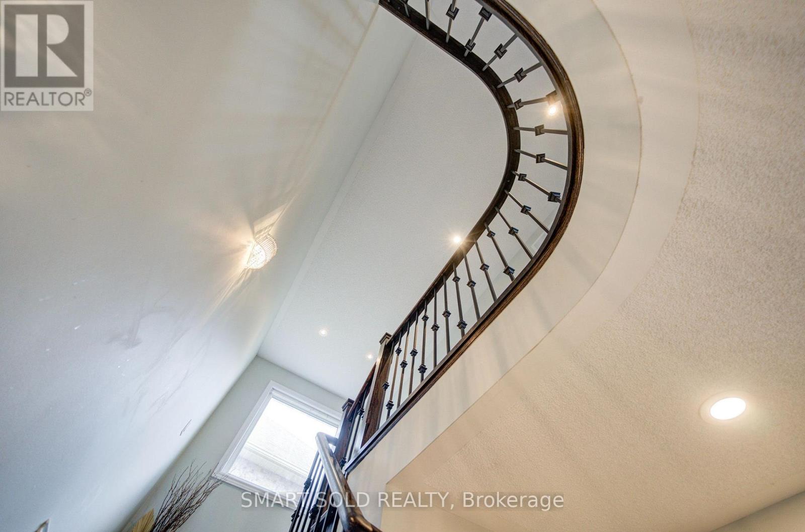 982 Wilbur Pipher Circle, Newmarket, Ontario  L3X 0B8 - Photo 13 - N13879472