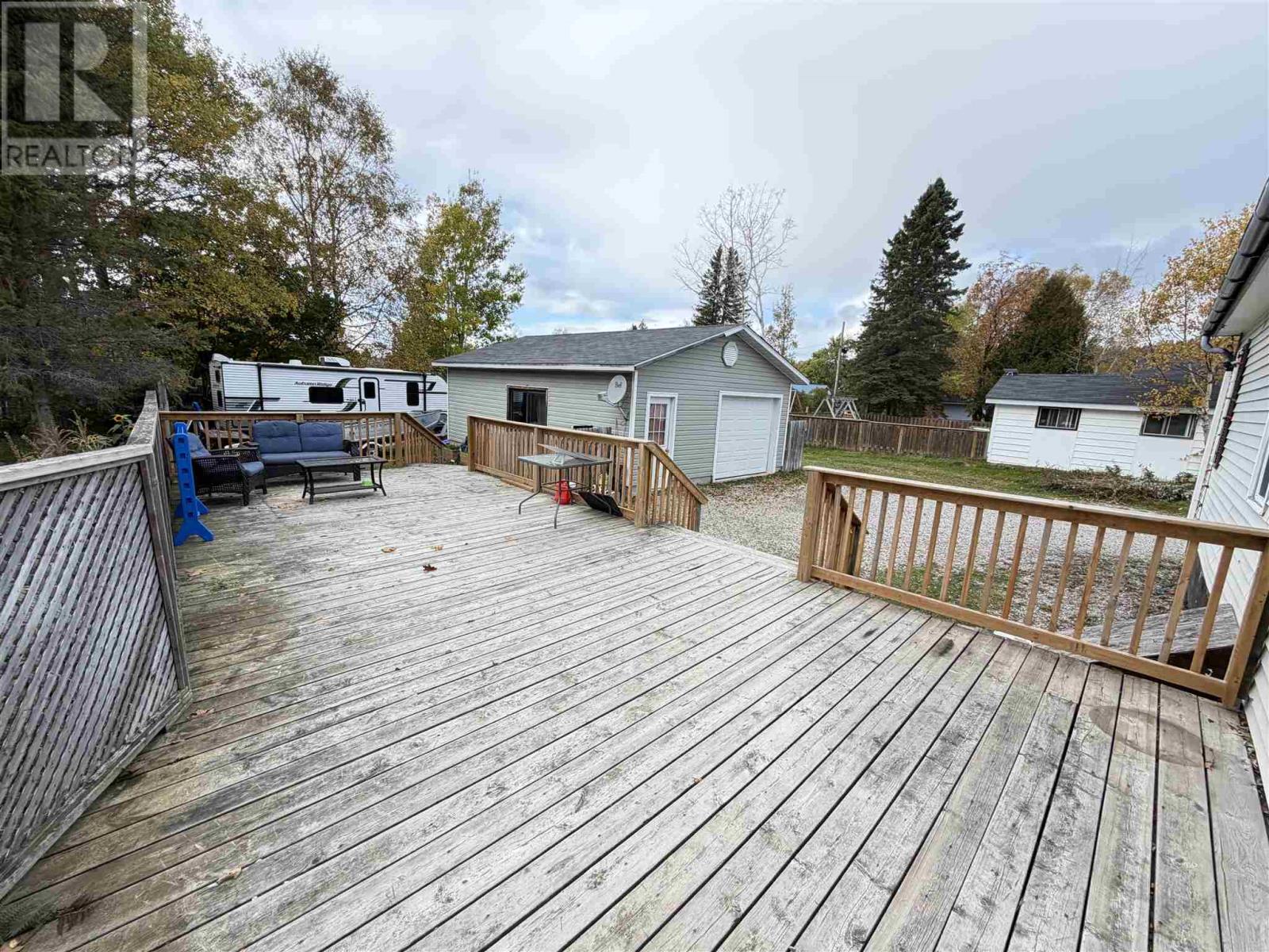 40 Churchill Ave, Wawa, Ontario  P0S 1K0 - Photo 17 - SM262831