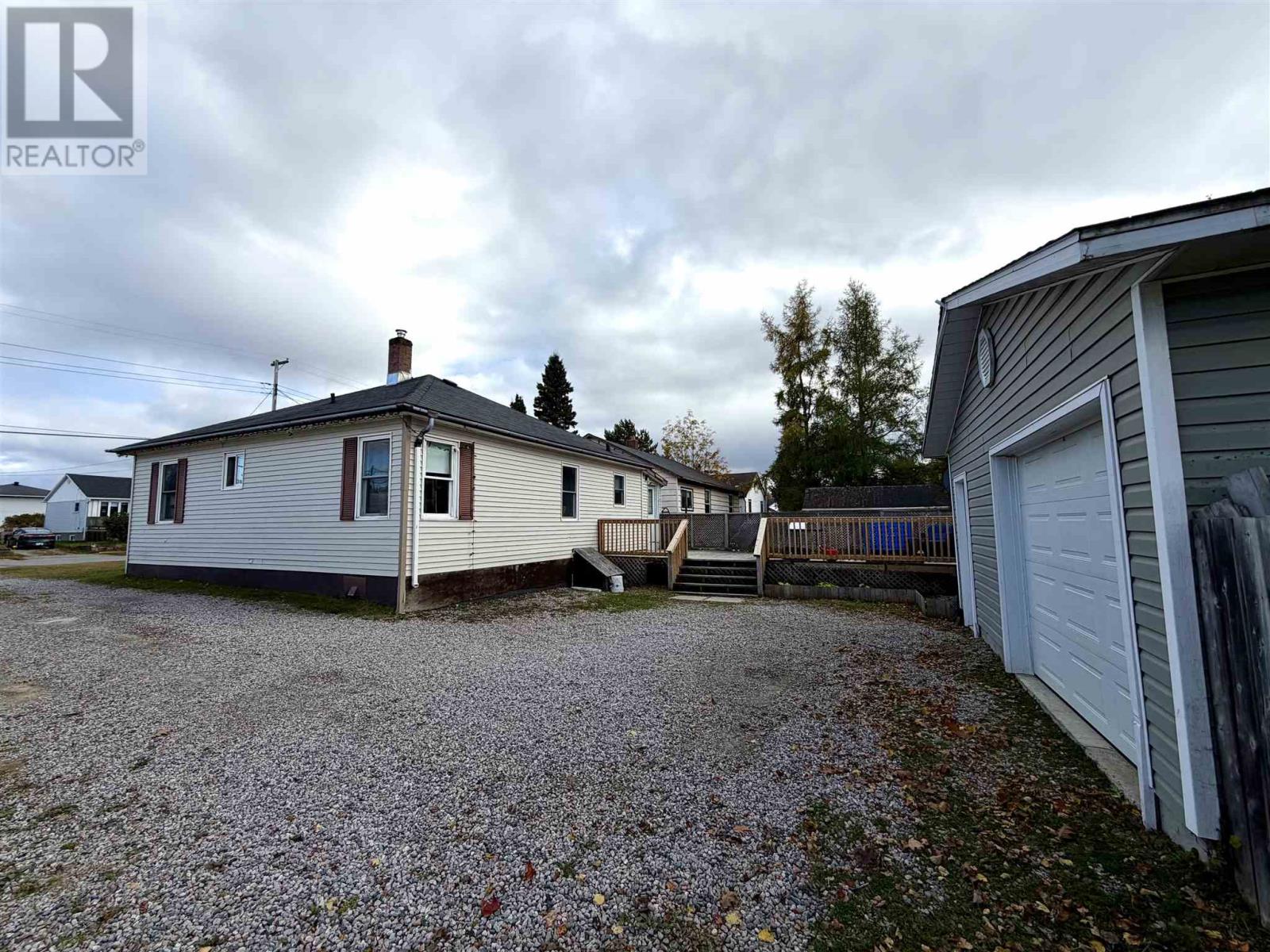 40 Churchill Ave, Wawa, Ontario  P0S 1K0 - Photo 23 - SM262831